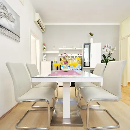 Apartment Paulin *